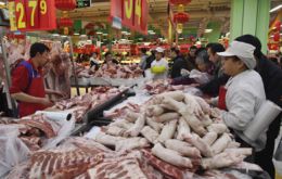 The Hong Kong Center for Food Safety announced that three samples of beef from Brazil and one of pork from Poland had tested positive for SARS-CoV-2.