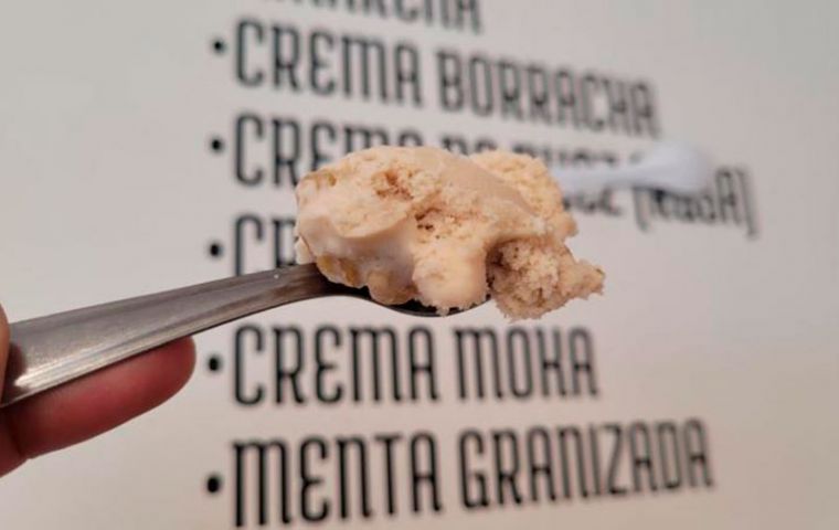 Heladería argentina deja de vender sabor a crema rusa – MercoPress