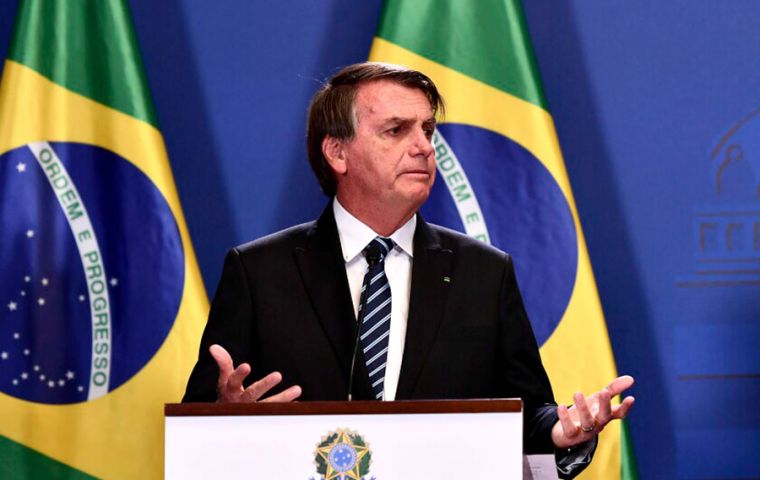 Bolsonaro's image improved despite his closeness to Putin