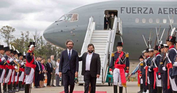 Chilean President lands in Buenos Aires - Vimarsana News