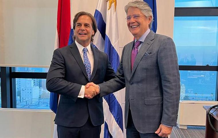 “I had a very profitable working meeting with a friend and ally of Ecuador, the president of Uruguay, Luis Lacalle Pou,” Lasso said. Photo: Uruguay's Presidency