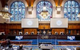 Colombia has jurisdiction on certain Caribbean islands but not on the waters around them, the ICJ ratified