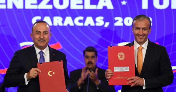 Canciller turco firma acuerdos bilaterales en su visita a Caracas – MercoPress