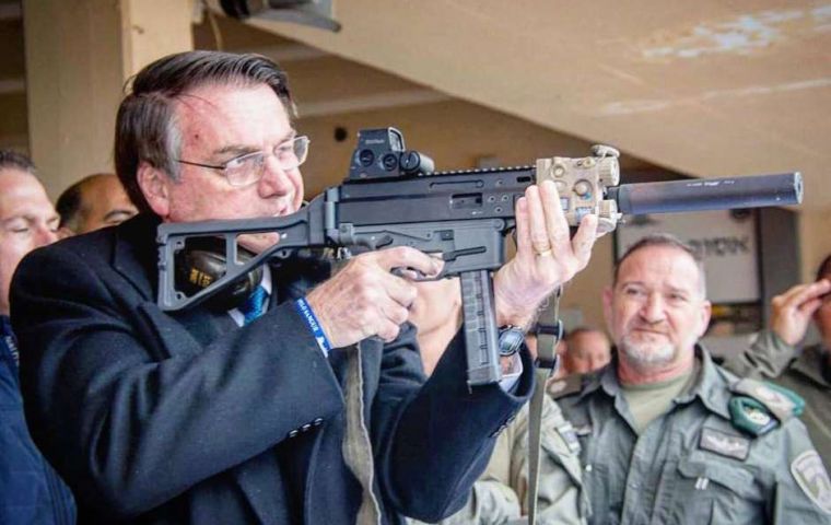“Only dictators fear an armed people,” Bolsonaro argued. 