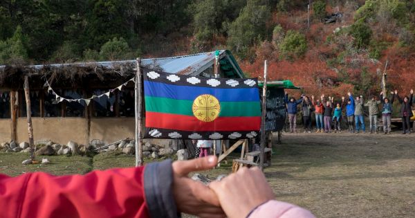 Bariloche residents to march against handing over land to Mapuche group - Vimarsana News