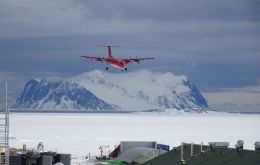 Dash-7 aircraft landing at Rothera Station. She made 28 round trips between Falklands and Rothera, transporting over 300 passengers. (Pic B.Thursfield)