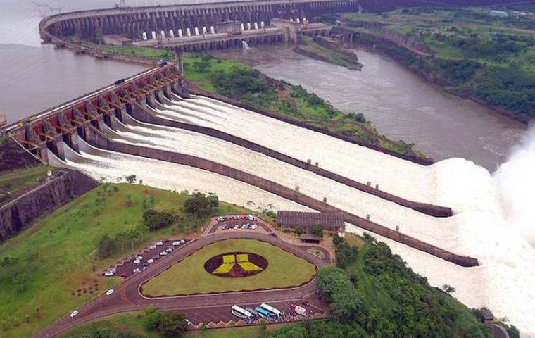 The hydroelectric plants of “Itaipu and Yacyretá are working within what is considered the optimum working point.”