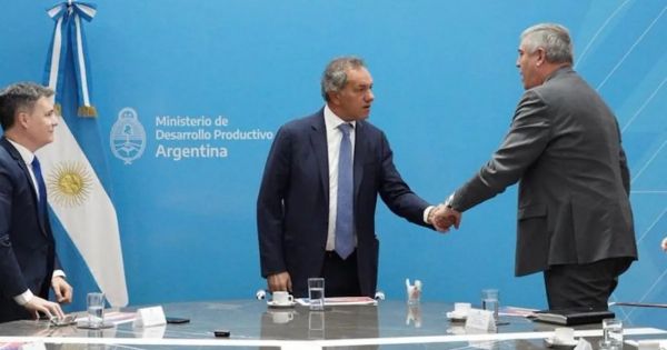 Argentine Minister shown plans for automaker recovery - Vimarsana News