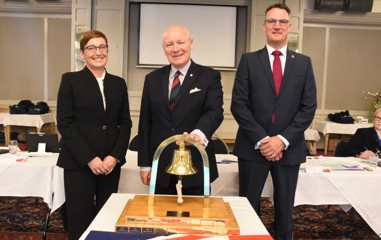 Lieutenant Governor, Sir John Lorimer (centre) with co-chairs of the REG Conference Katy Ware, (Maritime and Coastguard Agency) and Cameron Mitchell. Photo: Isle of Man Ship Registry)