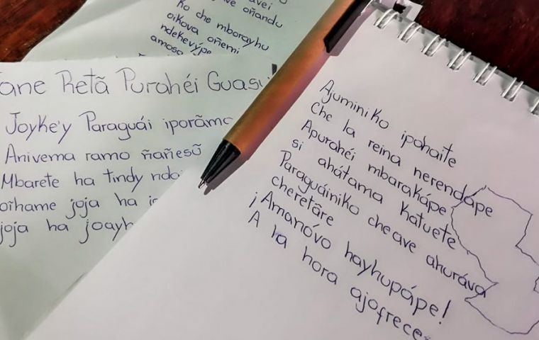 The college-degree-like studies are validated by the National Institute of Teacher Training of Argentina