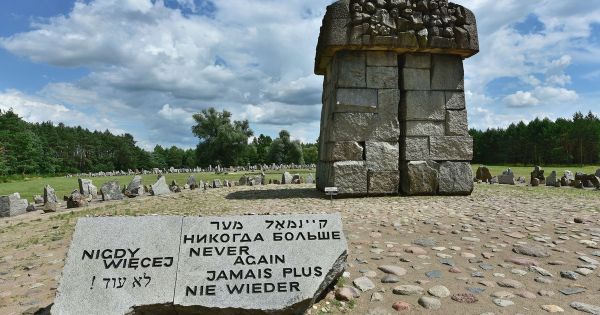 July 1942: Nazi Germany begins the systematic extermination of Polish Jews - Vimarsana News