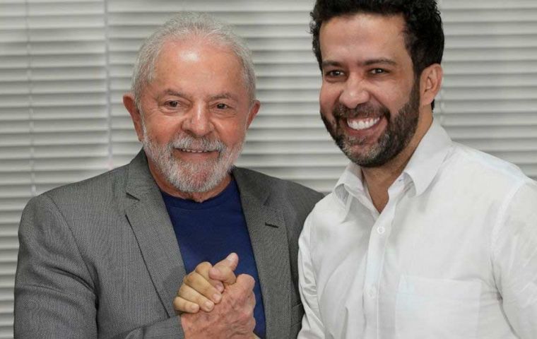 After Janones other small parties are expected to drop their candidacies and group behind Lula