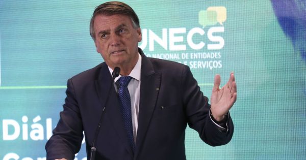 Bolsonaro faz promessas para o ano que vem — MercoPress