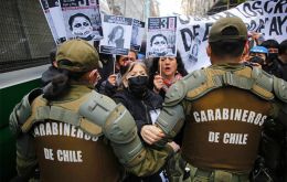 Street demonstrations, protests and strikes are common across all of Chile, Santiago in particular. Although most are peaceful, they can turn violent. IMAGO/Aton Chile