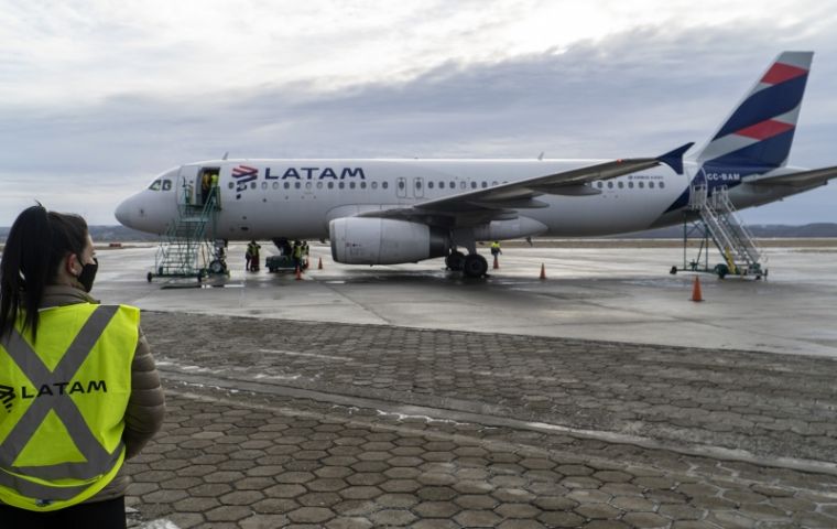 Latam aircraft at the Punta Arenas airport