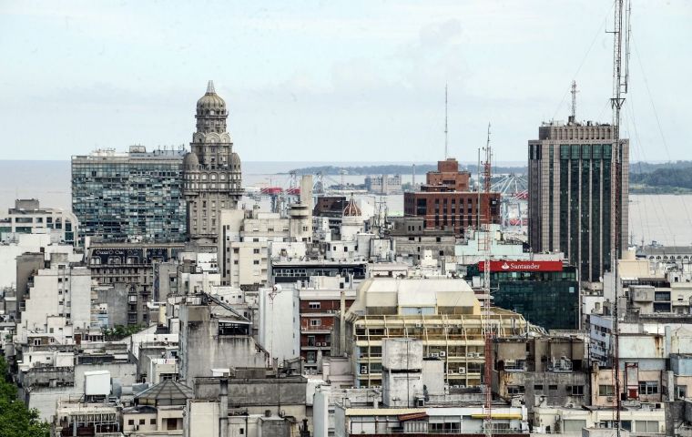 Uruguay “has strong political parties and a stable and predictable macroeconomic framework”