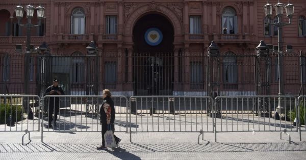 Argentina Restricts Journalists' Access to Presidential Palace