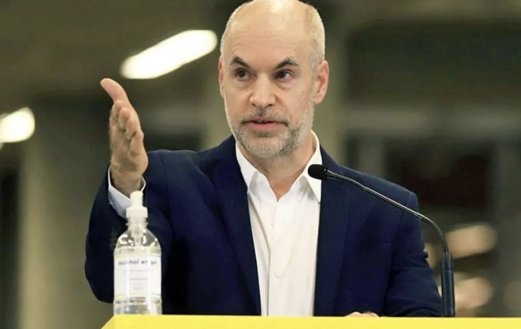 “It is impossible for someone to invest in Argentina if you don't know if you have the Coldplay or Qatar dollar...,” Larreta explained 