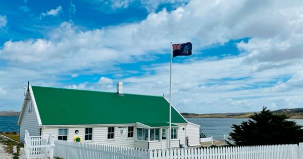 Falklands constitutional debate: can dual nationals vote and stand for office? - Vimarsana News