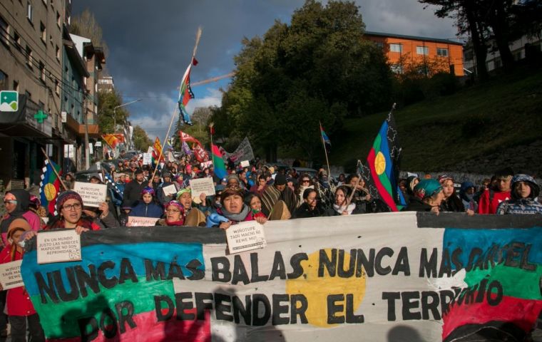 The Mapuches hold Argentine authorities accountable for any death or injured person