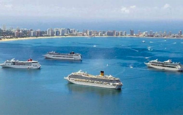 Ferraz estimated 122 cruise calls this summer in Montevideo, and another 70 at Punta del Este, the South Atlantic seaside. “It's a record number for Uruguay”.