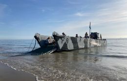 During the 1982 war, Foxtrot 8 played a crucial part, together with other amphibious craft, helping to take the Task Force off the ships, and onto the beach