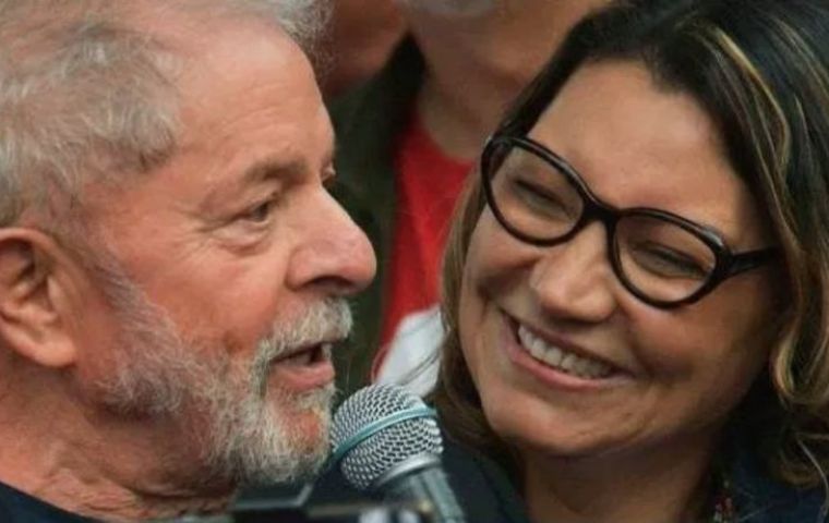 Lula and Janja watched the game from their São Paulo home