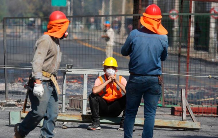 Chile's labor market contraction is expected to continue 