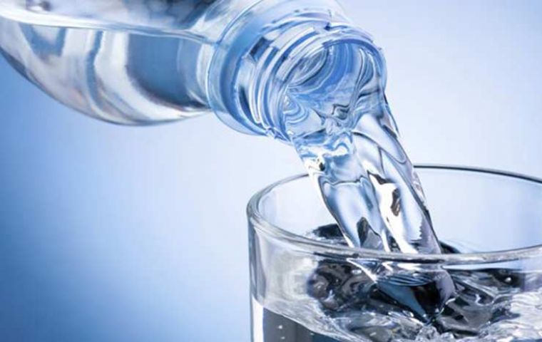 Uruguay, Argentina and the Falklands, where CDC suggests travelers not to drink the Water. However Chile is identified as a country with a reliable Water supply   