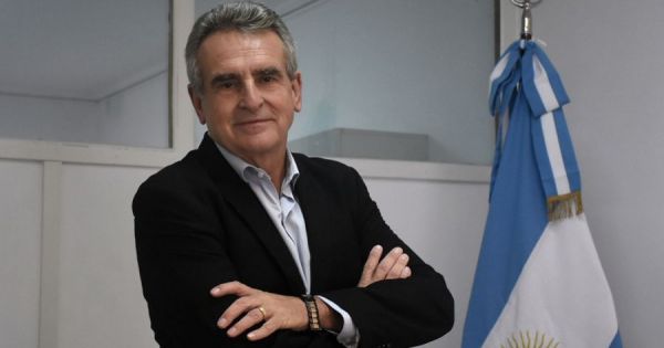 Argentina's chief intelligence officer sues reporters - Vimarsana News