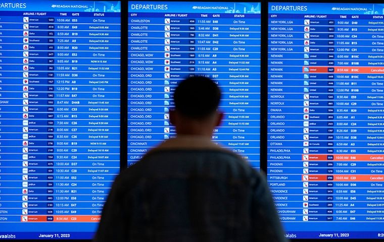 Air traffic was resuming gradually across the country, the FAA reported