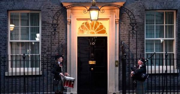 UK Prime Minister celebrates Scottish culture in Burns Night Downing Street reception - Vimarsana News