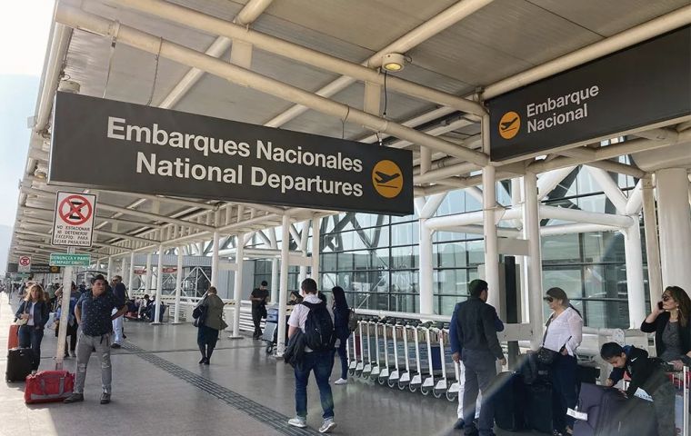 Chilean airlines will reimburse cost of boarding taxes under certain conditions