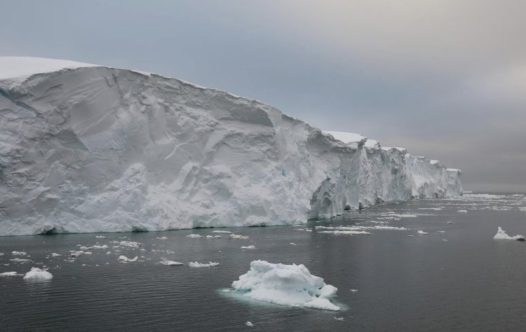 Understanding ice loss from Antarctica and its contribution to global sea-level rise is a key ambition for SURFEIT