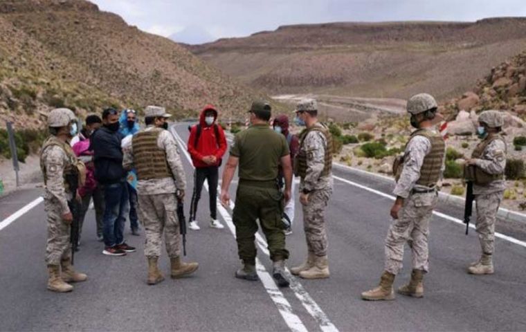 According to Boric's decree, the military units “may carry out identity controls and detain persons entering or leaving through an unauthorized border crossing”