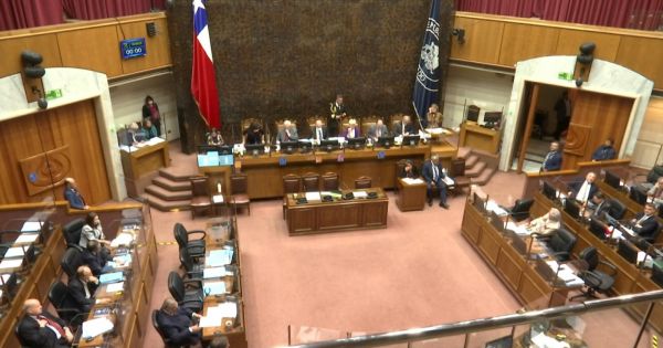 Senado de Chile acuerda reducir jornada laboral — MercoPress