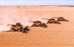 Agricultural exports are forecast to hit a record US$75bn in the year to the end of June, according to the Australian Bureau of Agricultural and Resource Economics (ABARES).