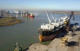 The strike “is affecting absolutely all the ports (in Rosario). They have all ceased activities as a result of the Urgara strike” 