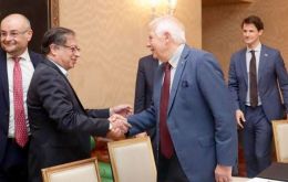 Latin America has to promote peace in Ukraine, but not the peace of the defeated, Borrell tells Petro
