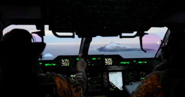 Operation Coldstare, air patrol in support of South Georgia's fisheries - Vimarsana News