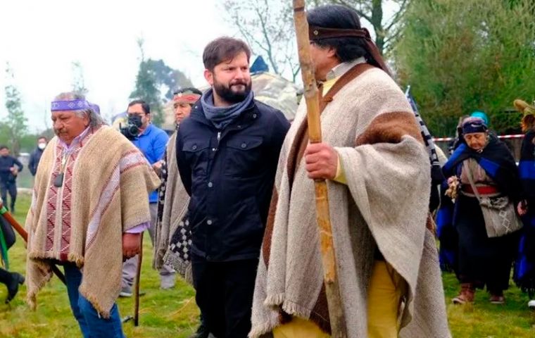 Chilean President Forms Commission To Solve Mapuche Crisis MercoPress   Gabriel Boric 