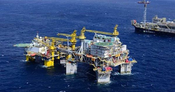 Petrobras processing more oil in domestic refineries, as export volumes drop 22% - Vimarsana News