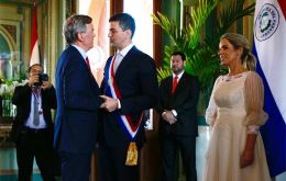 Minister Rutley with Paraguayan president Peña at the presidential palace in Asunción