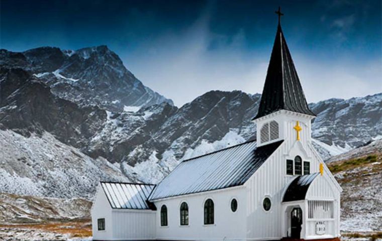  The church was planned by Larsen and designed by architect Adalbert Kielland, Larsen’s son-in-law. It was prefabricated in Strømmen, Norway.