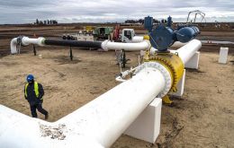 The construction of a new pipeline with great capacity from Vaca Muerta, at Neuquen province, is fueling this export potential, Energy Secretary Royon said
