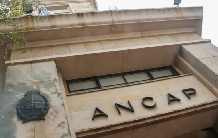 Ancap authorities also pointed out that US$ 127 million had been pledged by the bidders