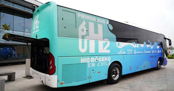 Chile consciente del medio ambiente presenta su primer autobús verde propulsado por hidrógeno – MercoPress