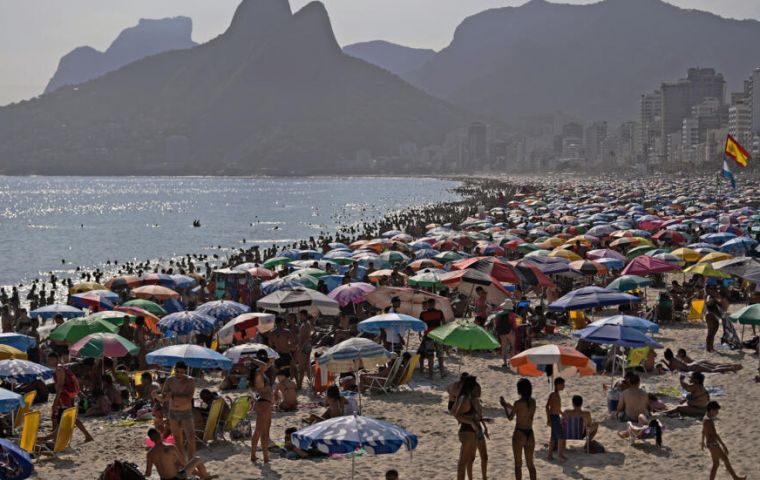 Temperatures were expected to range between 27 and 36 degrees Celsius Monday in Rio de Janeiro