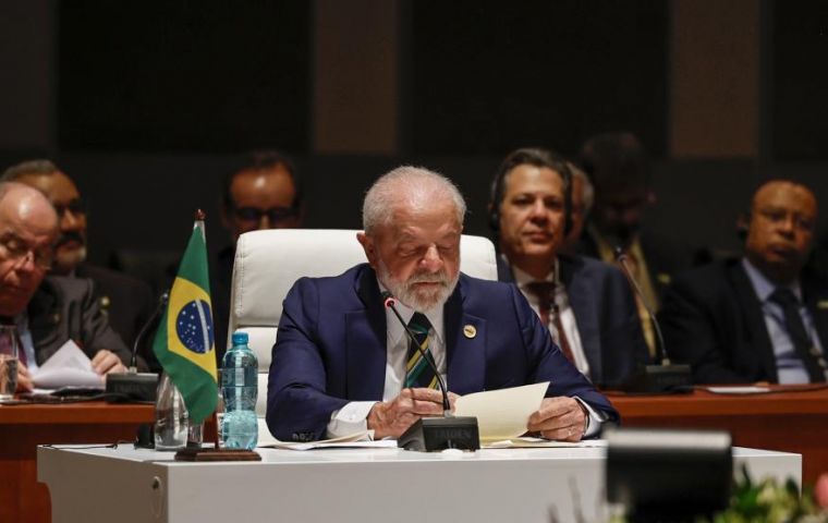 “We will fail the millions of people who go hungry around the world while billions of dollars are spent on wars,” Lula insisted