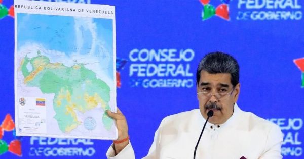 Maduro to grant oil-drilling licenses in Essequibo - Vimarsana News